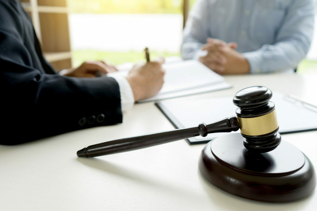 5 Signs You Need a Personal Injury Lawyer
